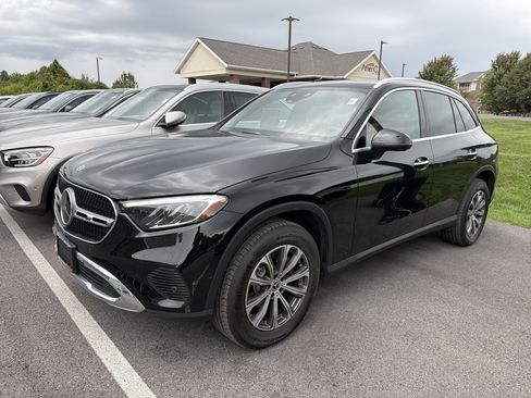 Used 2024 Mercedes-Benz GLC 300 4MATIC image 4