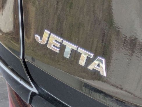 Used 2019 Volkswagen Jetta S w/ Driver Assistance Package image 10