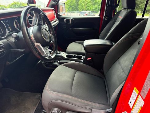 Used 2018 Jeep Wrangler Unlimited Rubicon AWD/4WD image 10