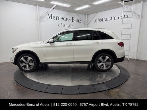 Used 2022 Mercedes-Benz GLC 300 image 4