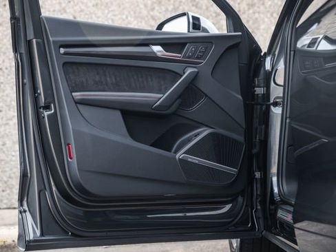 Used 2019 Audi SQ5 Premium Plus w/ Premium Plus Package image 62