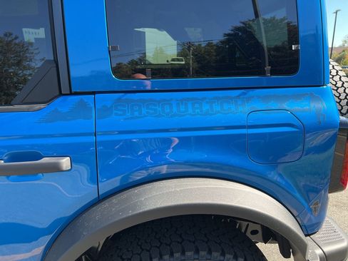 New 2025 Ford Bronco Badlands w/ Sasquatch Package image 11