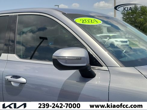 Certified 2024 Kia Telluride LX FWD image 8