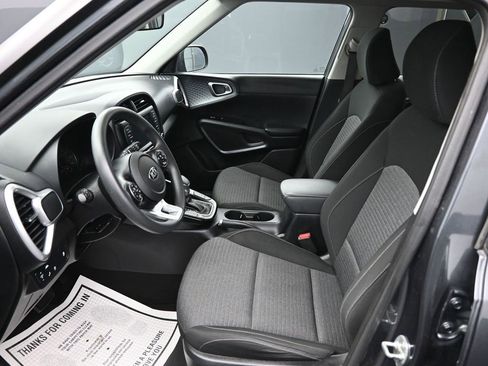 Used 2021 Kia Soul S image 11