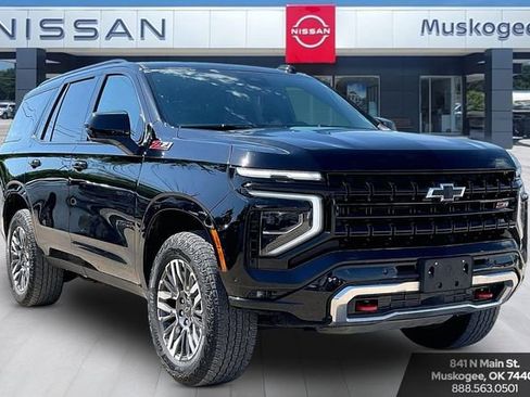 Used 2025 Chevrolet Tahoe Z71 AWD/4WD image 1