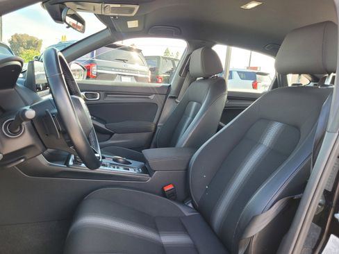 Used 2025 Honda Civic Sport image 10