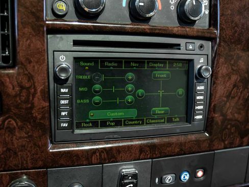 Used 2011 Chevrolet Express 1500 image 29