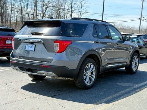 Used 2023 Ford Explorer XLT w/ Equipment Group 202A AWD/4WD image 8