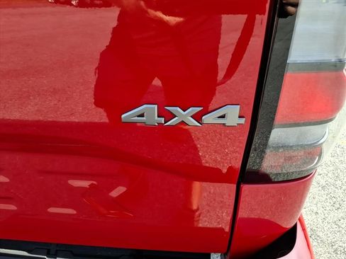 New 2026 Nissan Frontier SV w/ SV Convenience Package image 7