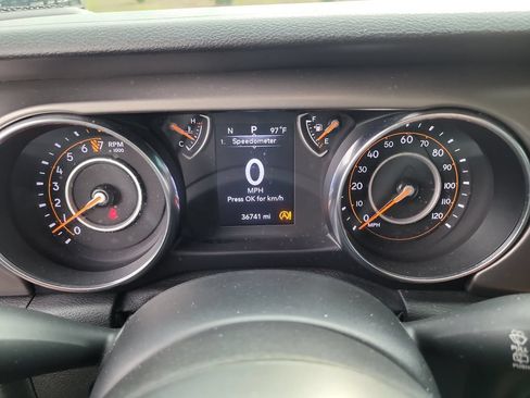 Used 2019 Jeep Wrangler Sport AWD/4WD image 31