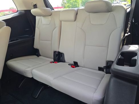 Used 2024 Kia Telluride S w/ S Sunroof Package FWD image 14