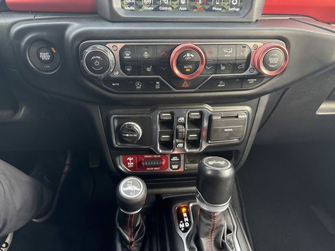 Used 2021 Jeep Wrangler Unlimited Rubicon image 23