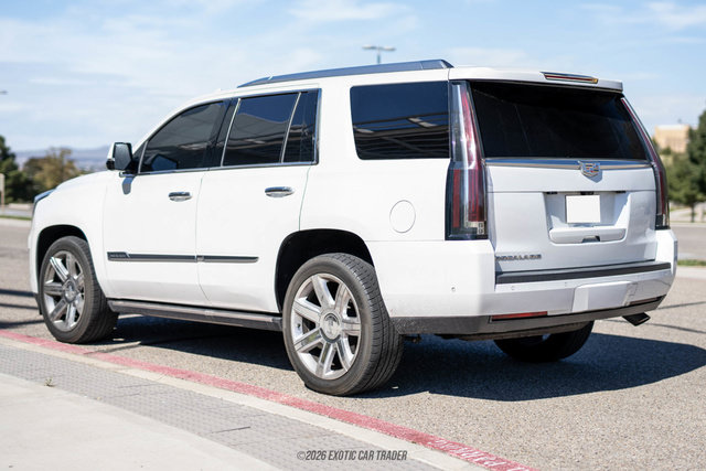 Used 2017 Cadillac Escalade Platinum AWD/4WD image 5