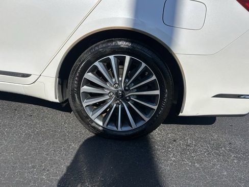 Used 2017 Kia Cadenza Technology image 10