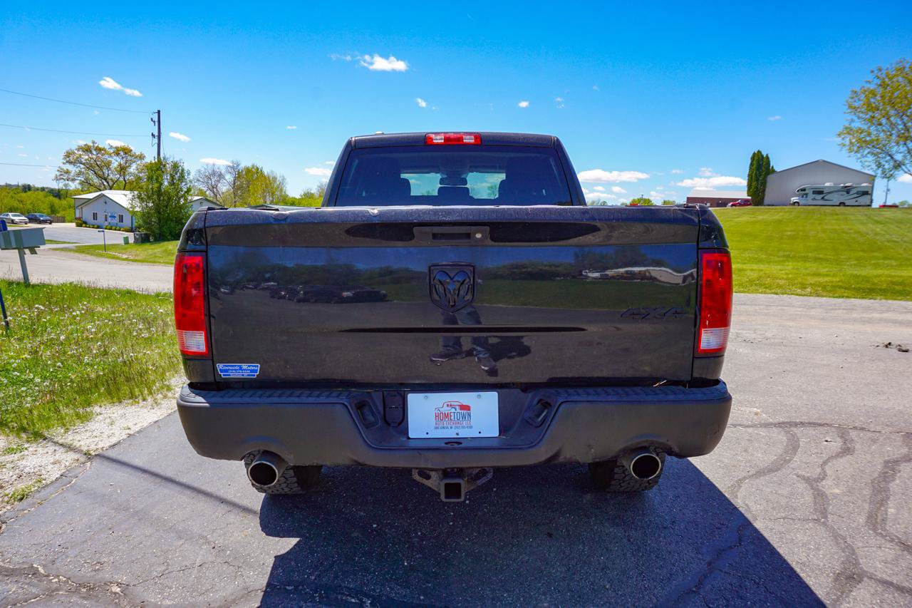 Used 2016 RAM 1500 Express w/ Black Ram 1500 Express Group AWD/4WD image 4