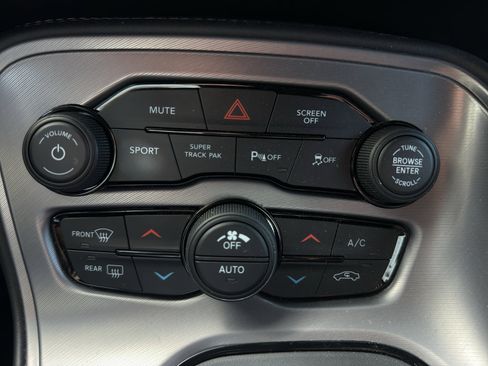 Used 2023 Dodge Challenger R/T w/ Plus Package image 41