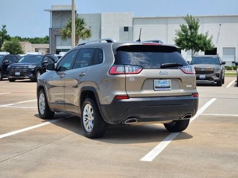 Used 2019 Jeep Cherokee Latitude w/ Popular Appearance Group FWD image 7