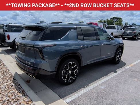 Used 2025 Chevrolet Traverse High Country FWD image 9