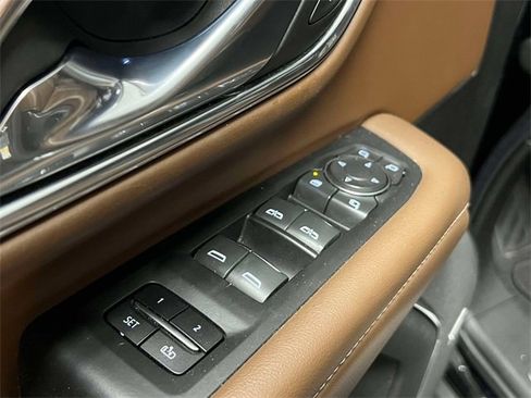 Used 2023 Chevrolet Tahoe High Country image 16