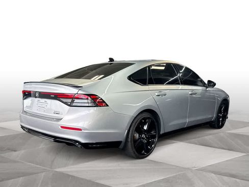 Used 2025 Honda Accord Sport image 8