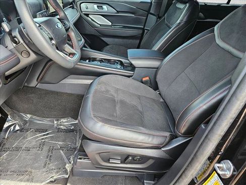 Used 2025 Ford Explorer ST AWD/4WD image 18