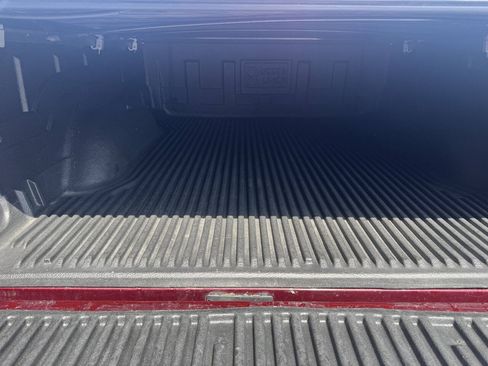 Used 2018 RAM 1500 Express AWD/4WD image 19