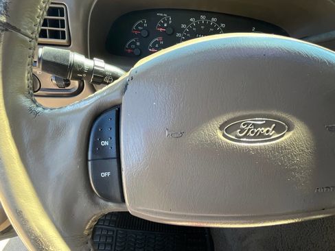 Used 2000 Ford Excursion Limited image 16