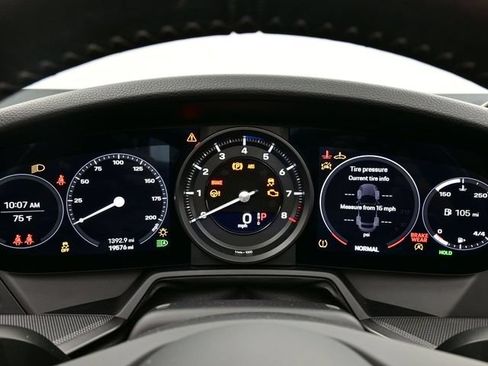 Certified 2022 Porsche 911 Carrera S w/ Sport Package RWD image 9