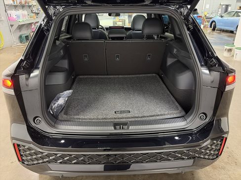 New 2026 Volkswagen Tiguan SE R-Line image 28