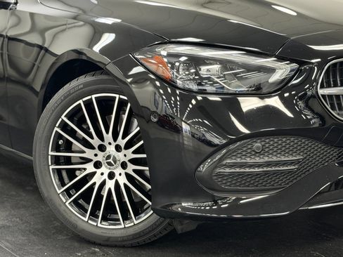 Used 2023 Mercedes-Benz C 300 Sedan image 4