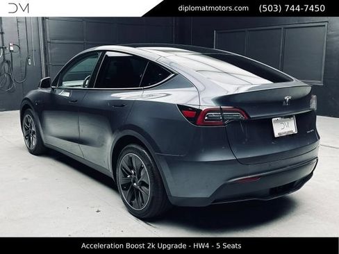 Used 2023 Tesla Model Y Long Range AWD/4WD image 4