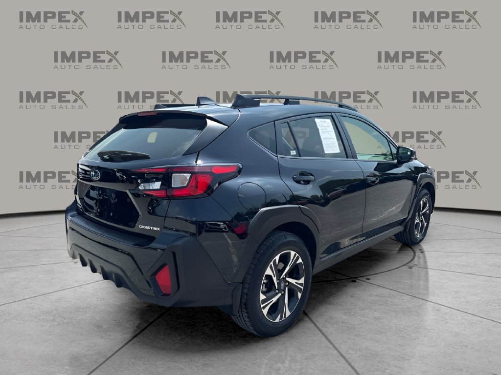 Used 2024 Subaru Crosstrek 2.0i Premium AWD/4WD image 3