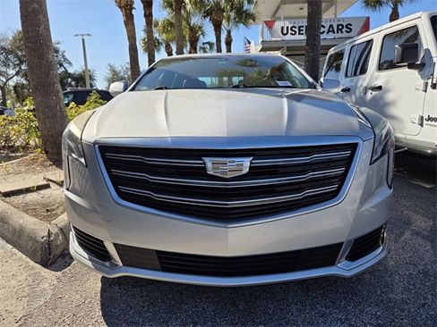 Used 2019 Cadillac XTS image 2