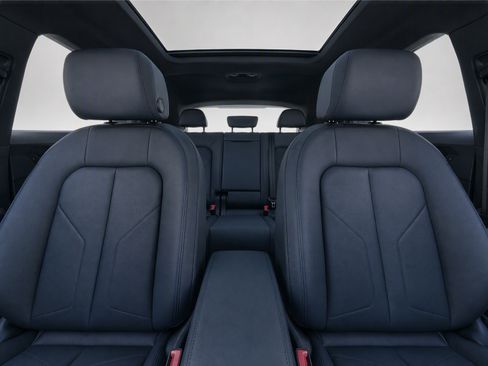 Certified 2025 Audi Q3 2.0T Premium AWD/4WD image 21