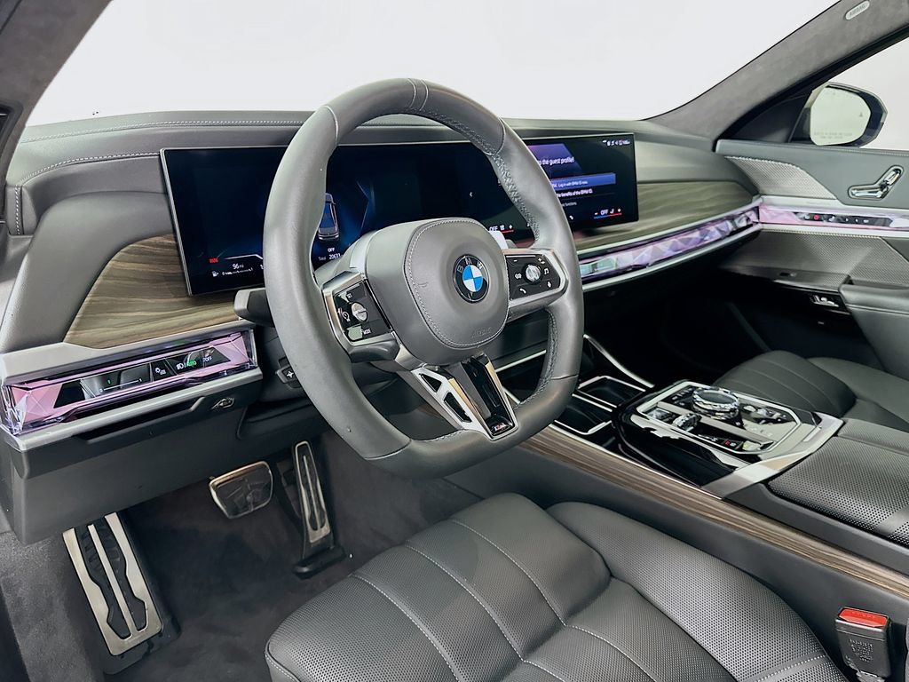 Certified 2023 BMW 740i RWD image 9
