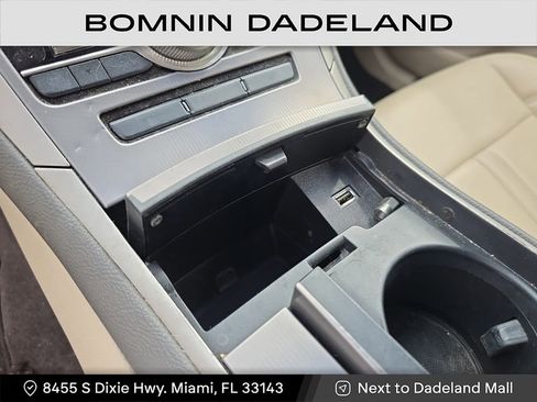 Used 2017 Lincoln MKZ Premiere image 31