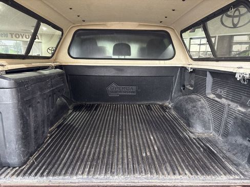 Used 2012 Ford F150 XLT w/ XLT Chrome Pkg image 21