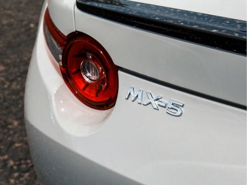 New 2026 MAZDA MX-5 Miata Club w/ Weather Package RWD image 27