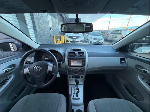 Used 2013 Toyota Corolla LE Special Edition image 14