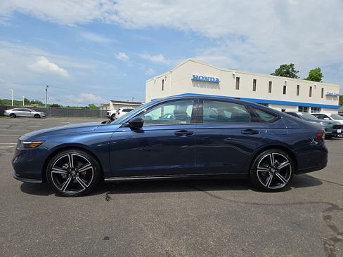 Used 2026 Honda Accord SE image 8