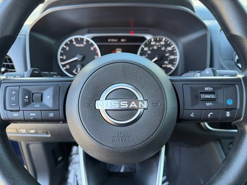 Used 2024 Nissan Rogue SV FWD image 18