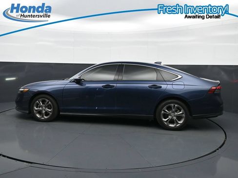 Used 2023 Honda Accord EX image 6