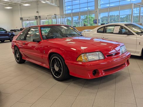 Used 1993 Ford Mustang Cobra RWD image 2