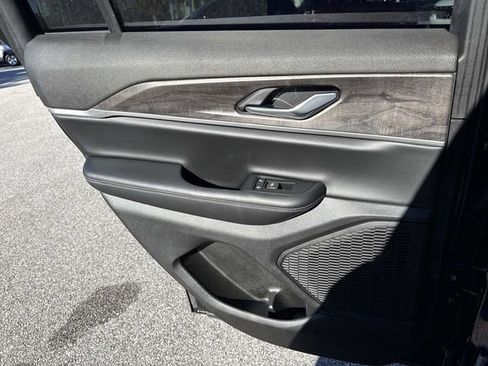 Used 2025 Jeep Grand Cherokee Limited w/ Trailer Tow Package image 9