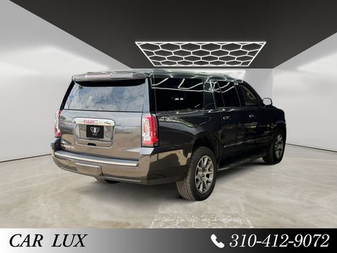 Used 2018 GMC Yukon XL Denali RWD image 5