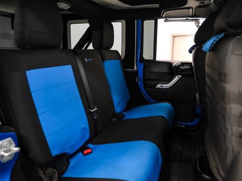 Used 2016 Jeep Wrangler Unlimited Rubicon AWD/4WD image 26