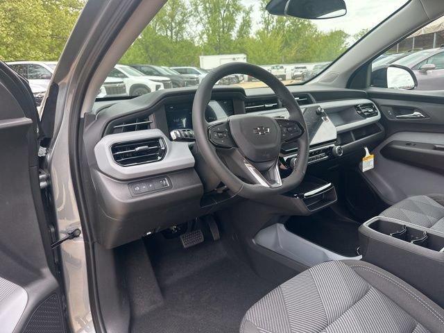 New 2027 Chevrolet Bolt LT w/ Comfort Package FWD image 14