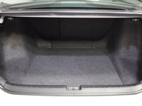 Used 2018 Honda Accord Sport image 29
