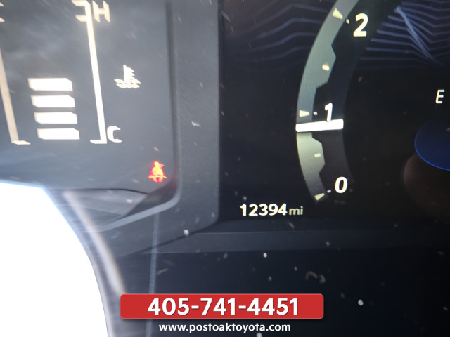 Used 2024 Toyota Tacoma SR5 AWD/4WD image 22