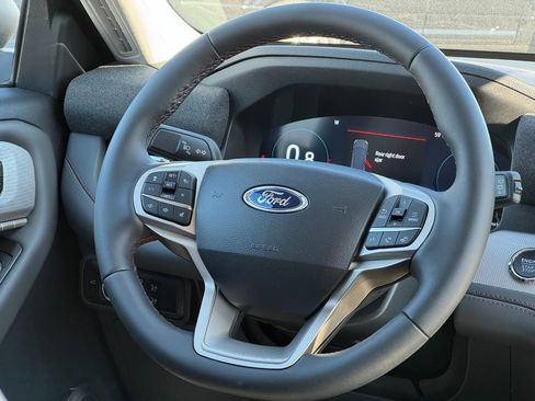 New 2026 Ford Explorer Active image 8